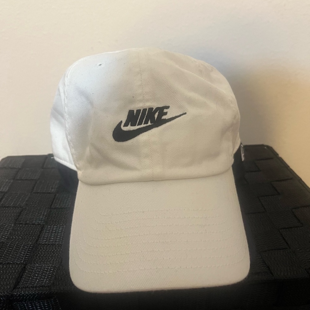 Nike Classic White and Black Cap